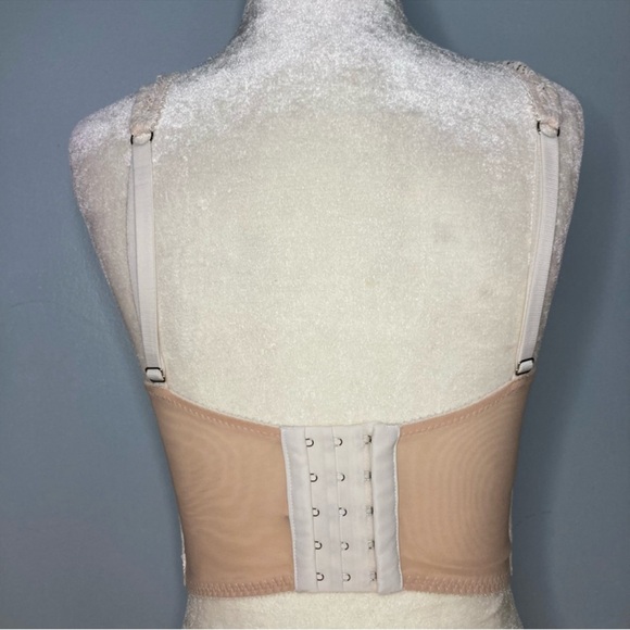 Victoria's Secret • 34DD Lined Demi Crop Top Bustier - Picture 6 of 10